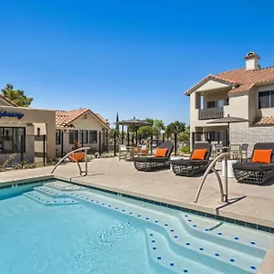  Apartment New Cozysuites Tpc With Parking, Pool